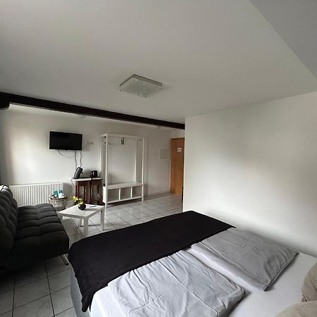 Mikroapartments Klarenthal Saarbrücken Exteriér fotografie